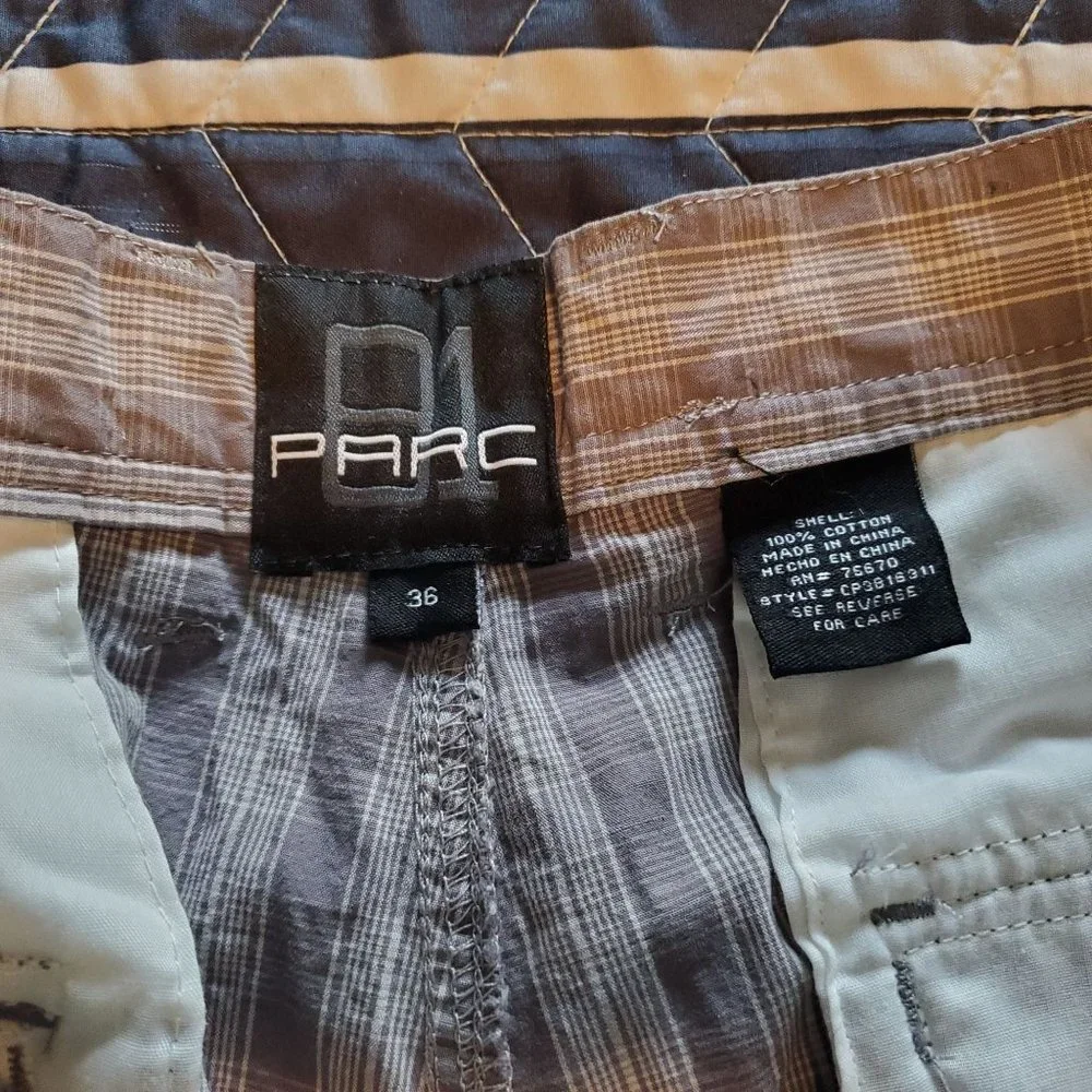 PARC 81 Sz 34 Long Plaid Gray Tan 11.5